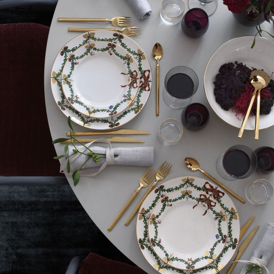 Star Fluted Christmas Plate, 27 cm - US 5116