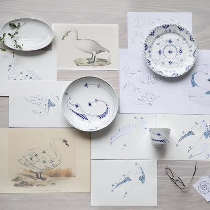 Blue Fluted Full Lace Plate, 25 cm - US 6127