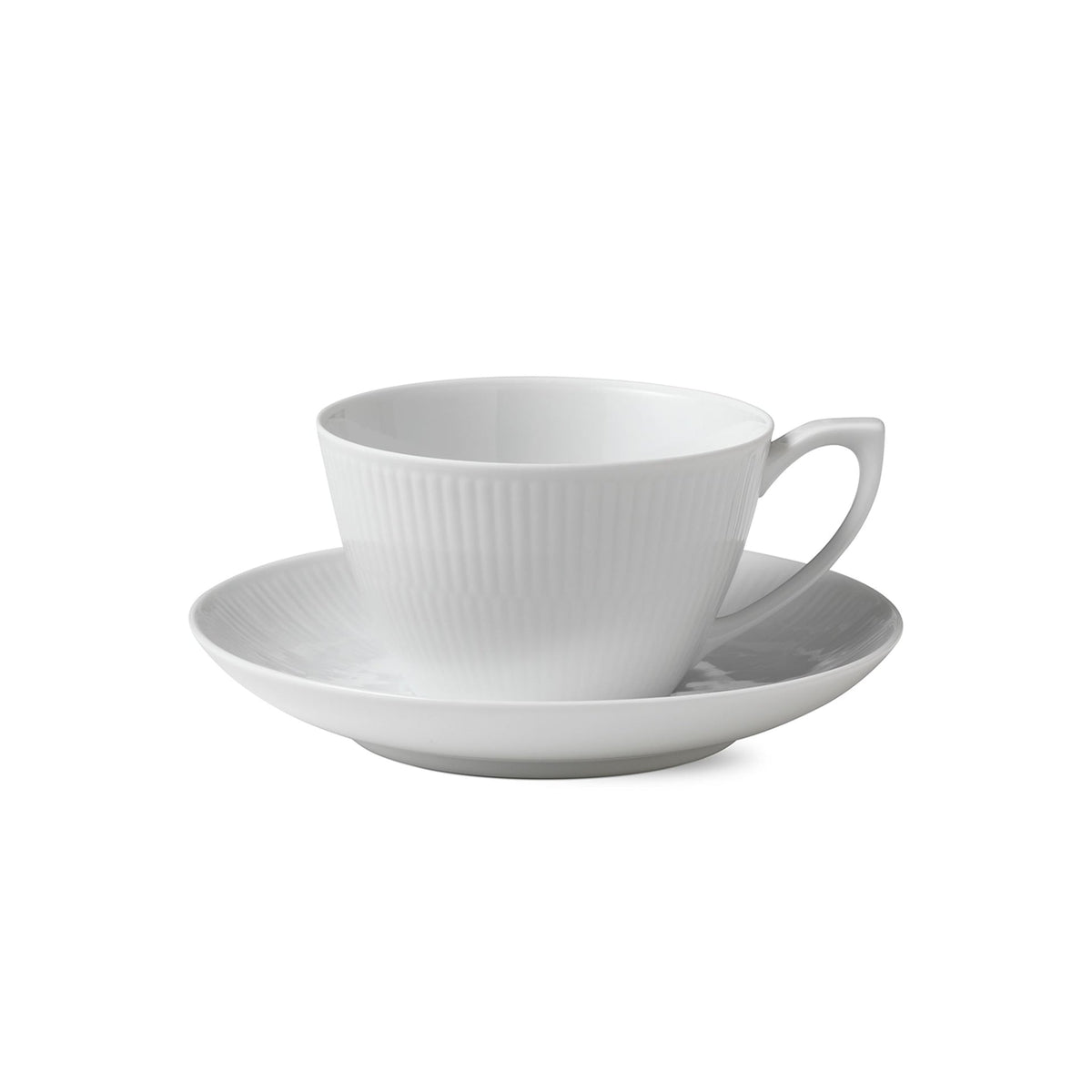 White Fluted Cup and Saucer, 28 cl - US 8029