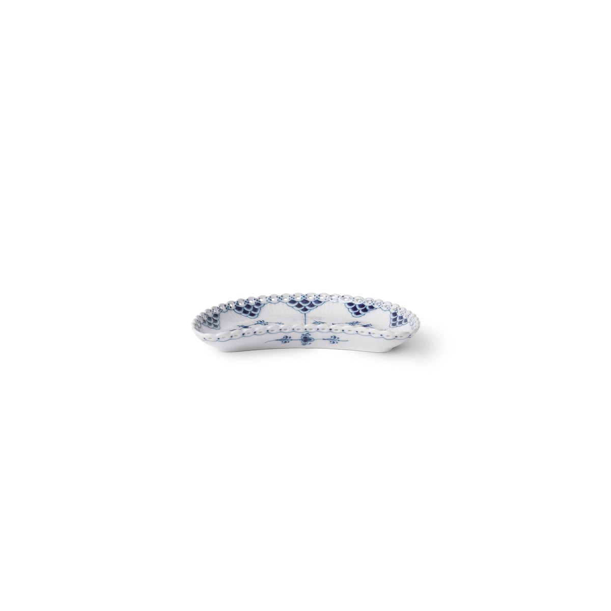 Blue Fluted Full Lace Half Moon Dish, 22 cm - US 0989